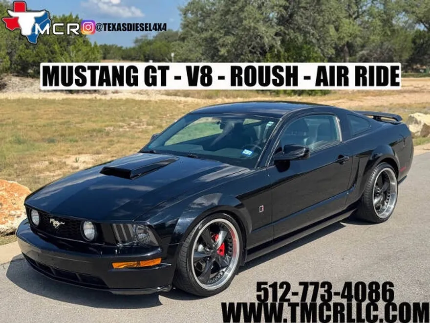 2006 Ford Mustang GT Deluxe photo 1