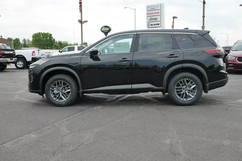 2025 Nissan Rogue S photo 1