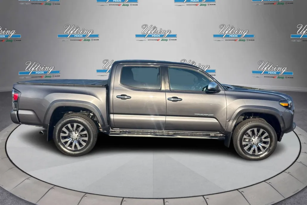 2023 Toyota Tacoma Limited photo 1