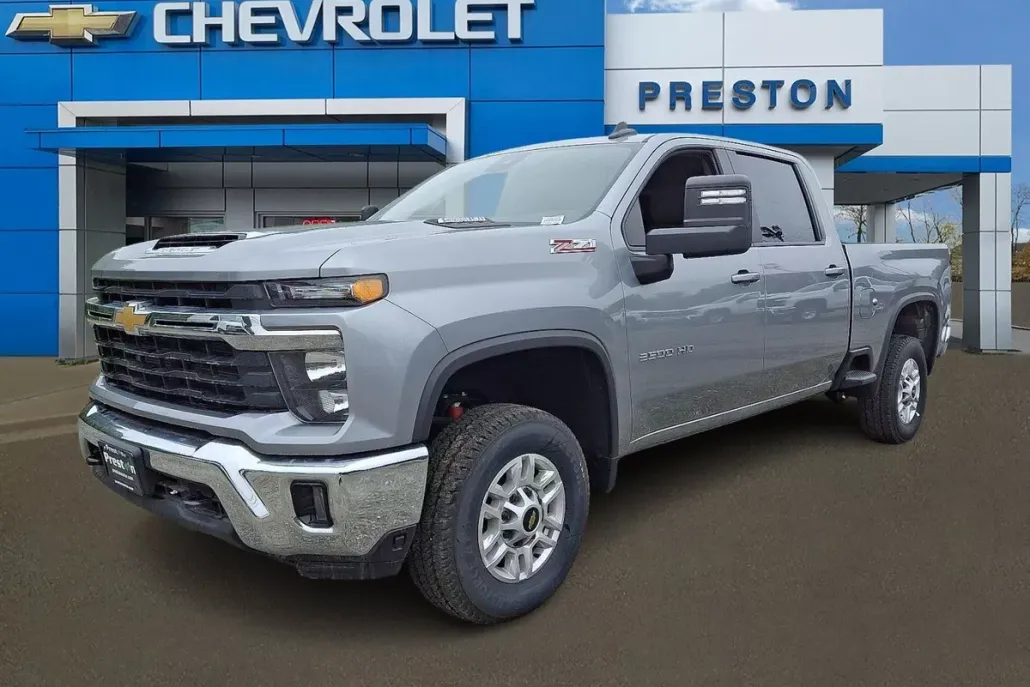2025 Chevrolet Silverado 2500HD LT photo 1