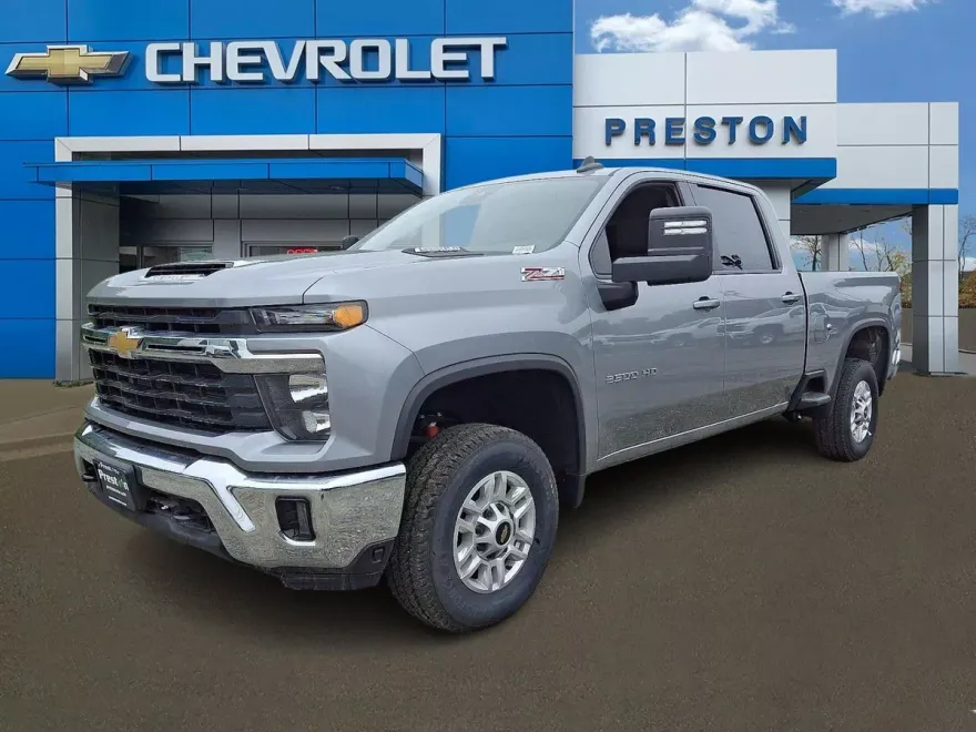 2025 Chevrolet Silverado 2500HD LT photo 1