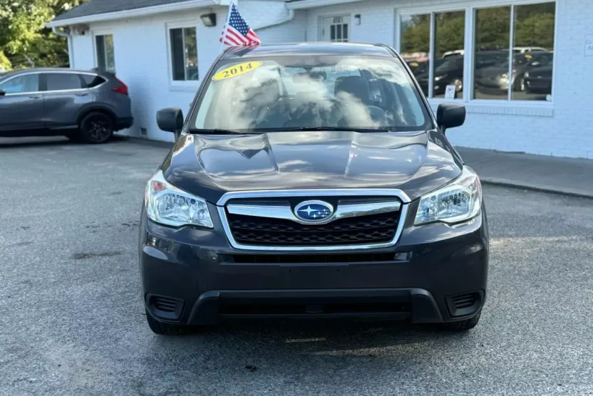 2014 Subaru Forester 2.5i Sport photo 1