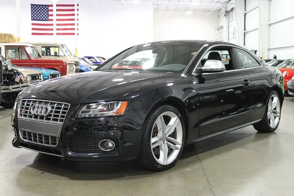 2009 Audi S5 photo 1