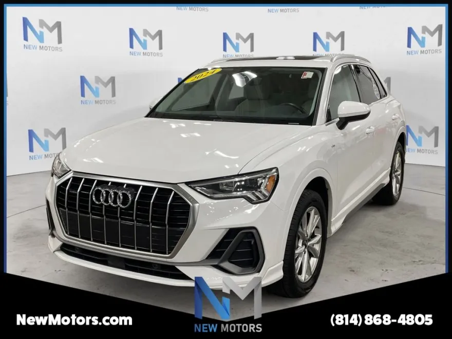 2024 Audi Q3 S line Premium photo 1