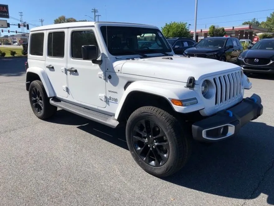 2023 Jeep Wrangler Sahara 4xe photo 1