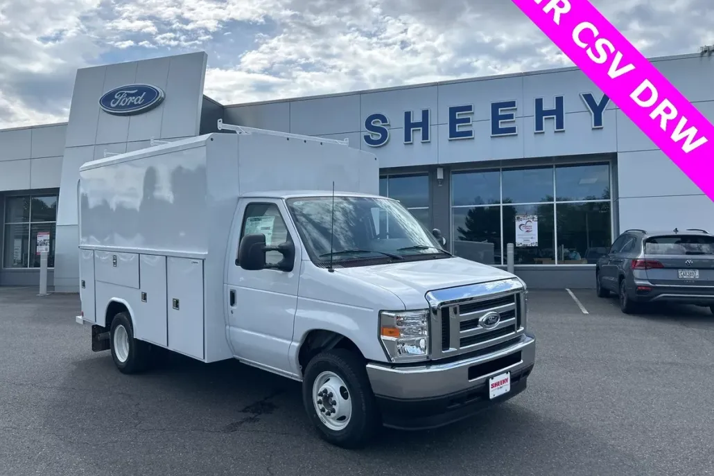 2025 Ford E-350 Base photo 1