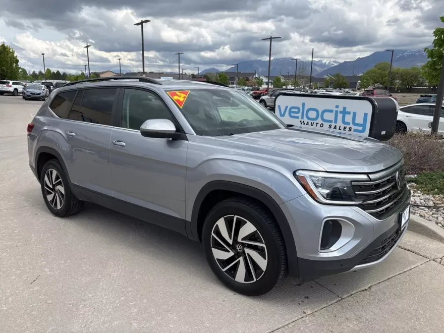 2024 Volkswagen Atlas SE Technology photo 1