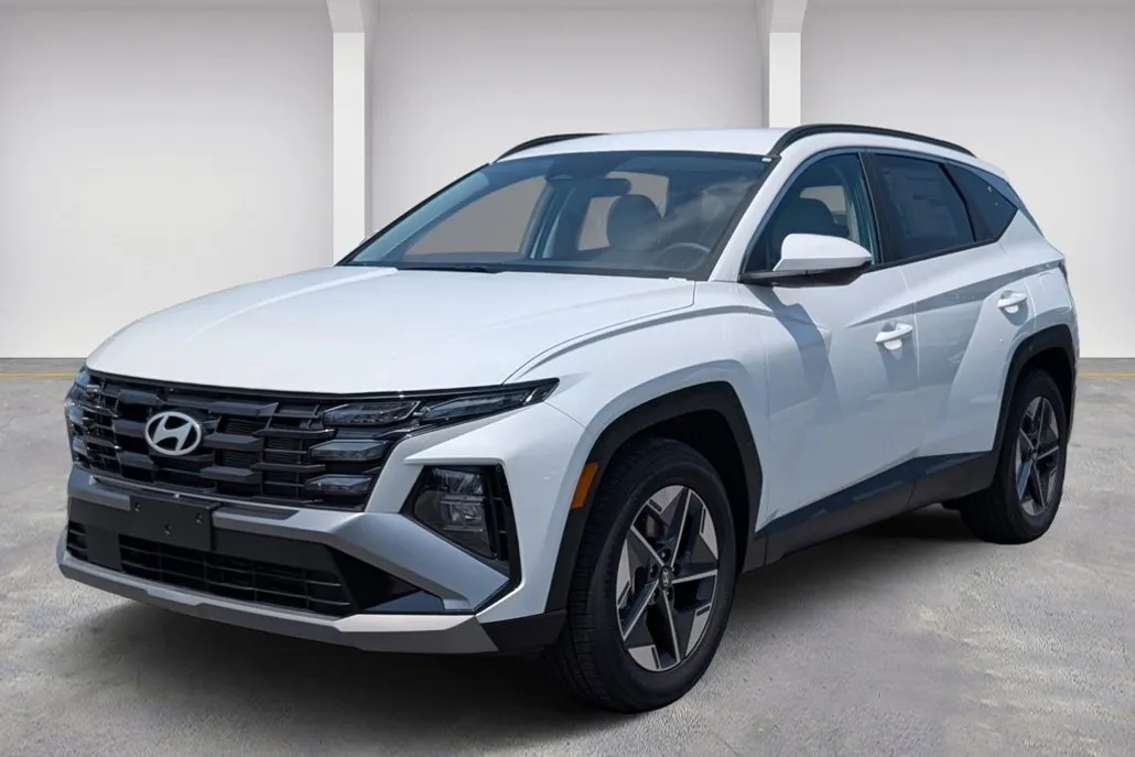 2025 Hyundai Tucson SEL photo 1