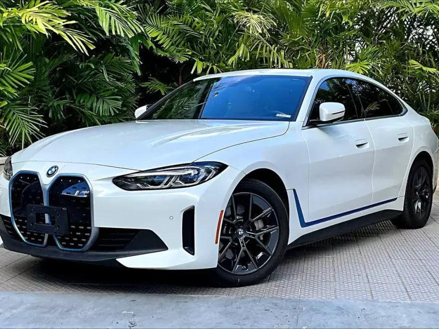 2022 Bmw i4 eDrive40 photo 1