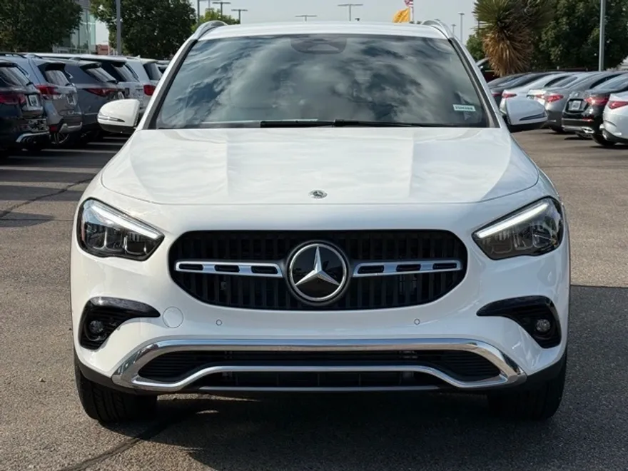2025 Mercedes Benz GLA 250 4MATIC photo 1