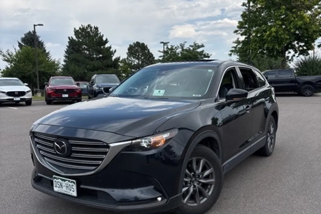2023 Mazda CX-9 Touring photo 1