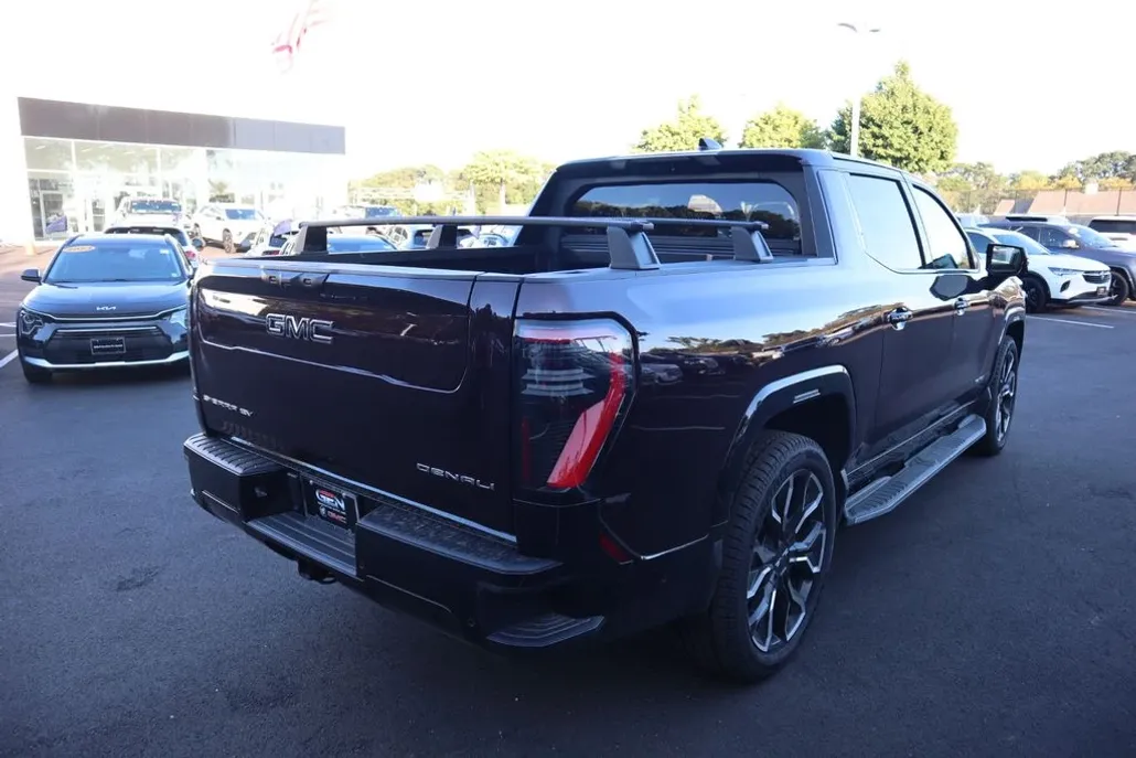2025 Gmc Sierra EV Denali photo 1