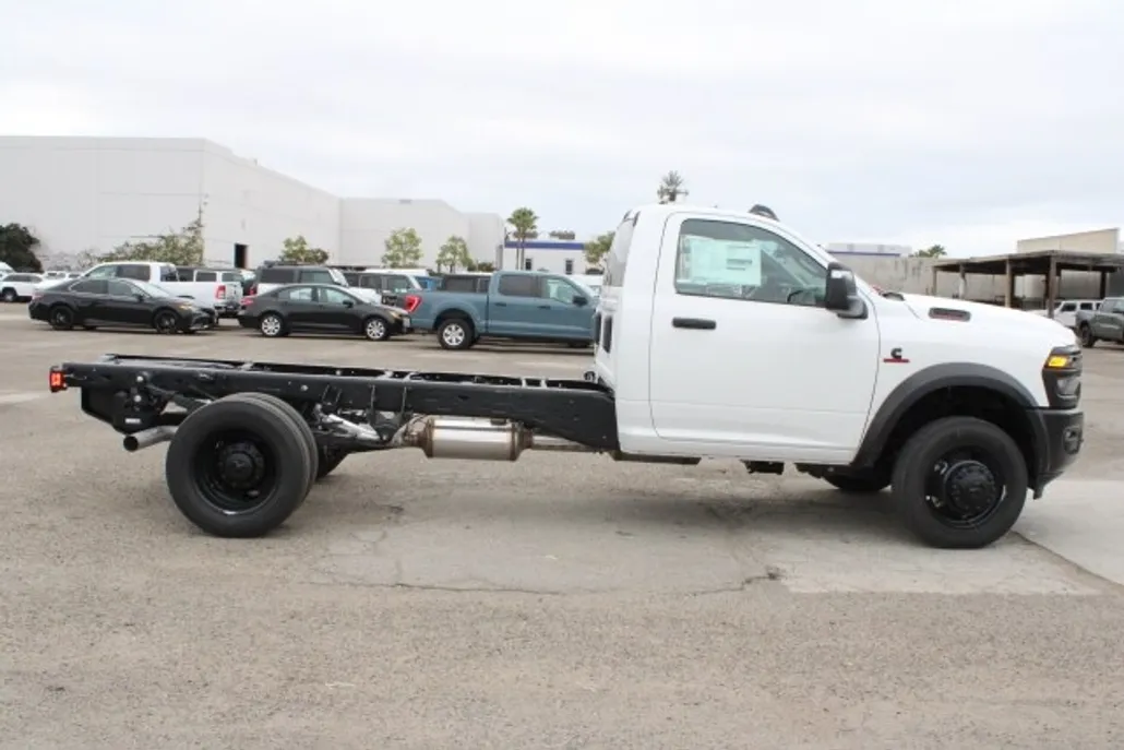 2026 Ram 5500 Tradesman photo 1