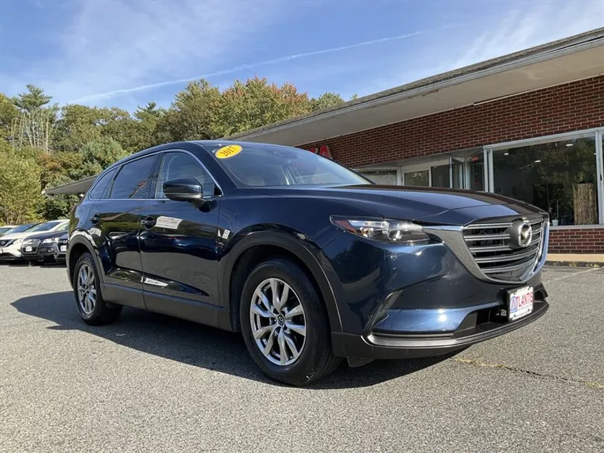 2017 Mazda CX-9 Touring photo 1