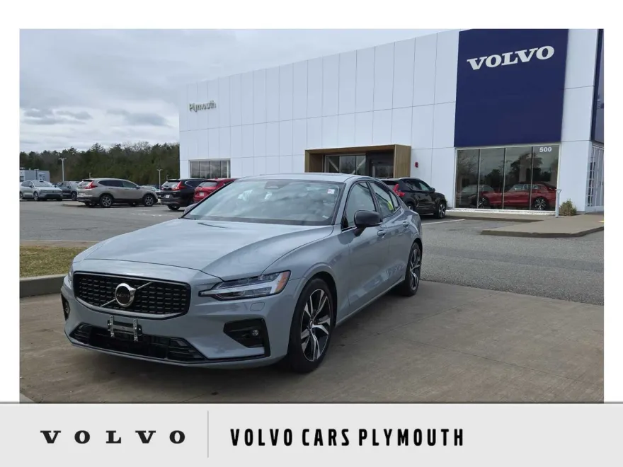 2025 Volvo S60 B5 Core photo 1