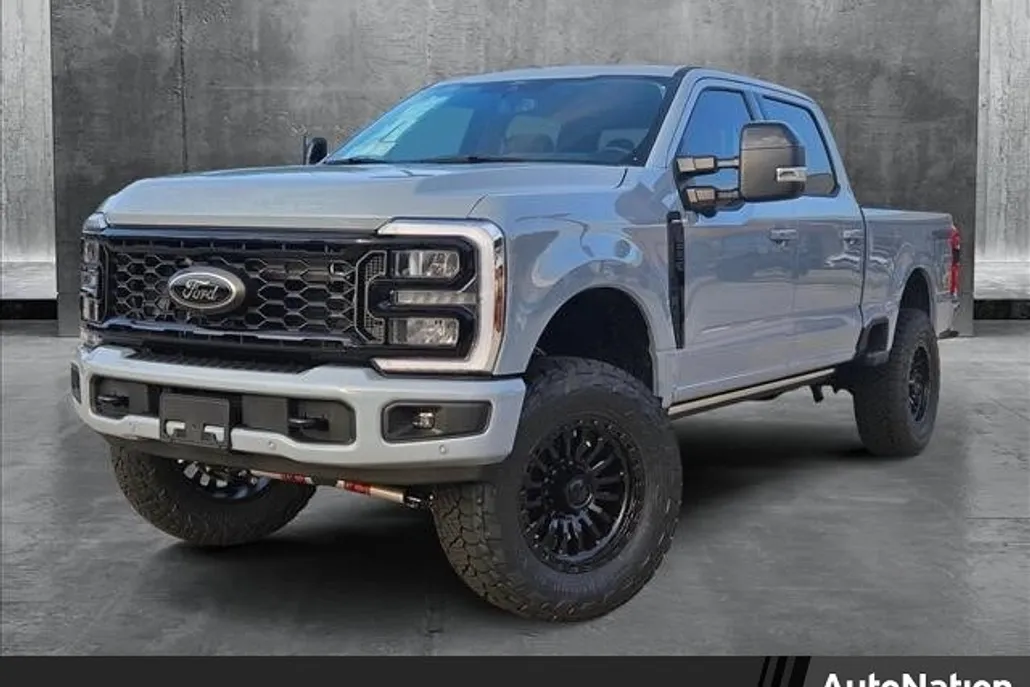 2025 Ford F-250 Lariat photo 1