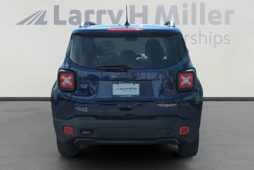 2021 Jeep Renegade Trailhawk photo 1