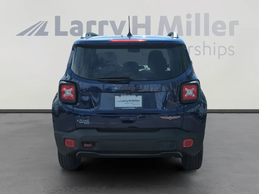2021 Jeep Renegade Trailhawk photo 1