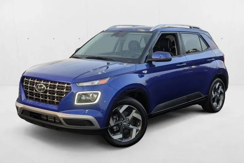 2024 Hyundai Venue Limited photo 1