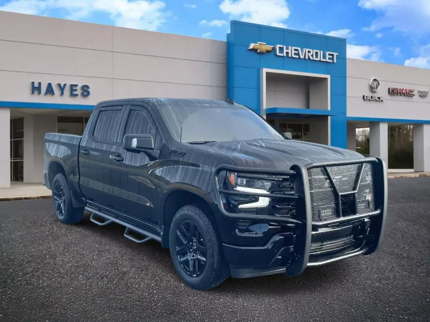 2024 Chevrolet Silverado 1500 RST photo 1