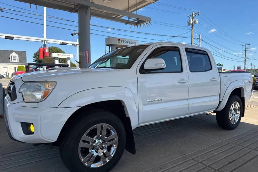 2012 Toyota Tacoma V6 photo 1