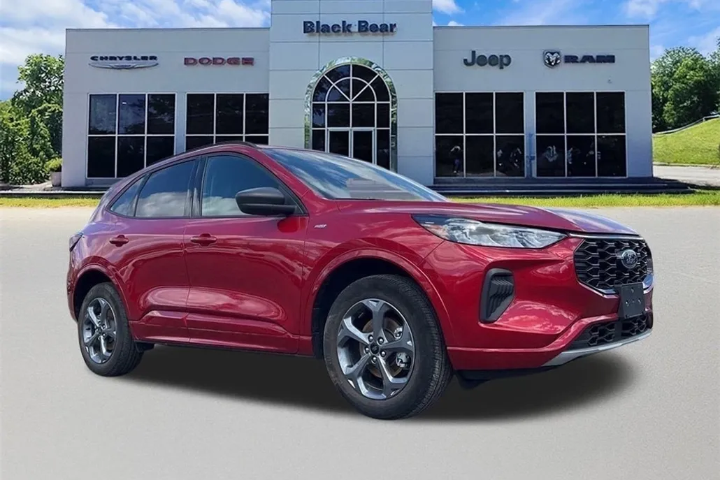 2024 Ford Escape ST-Line photo 1