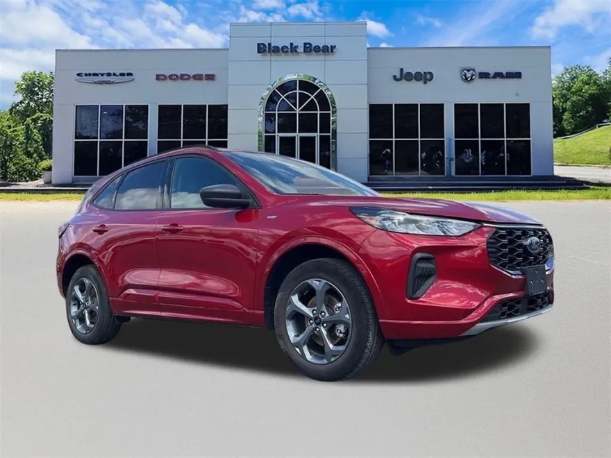 2024 Ford Escape ST-Line photo 1