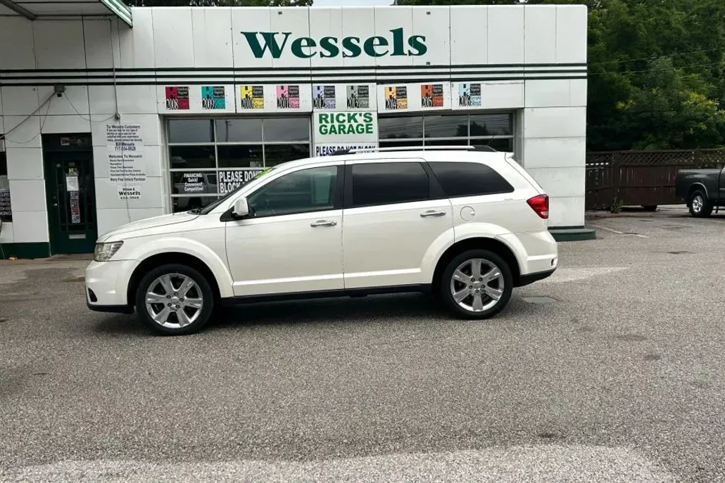 2016 Dodge Journey SXT photo 1