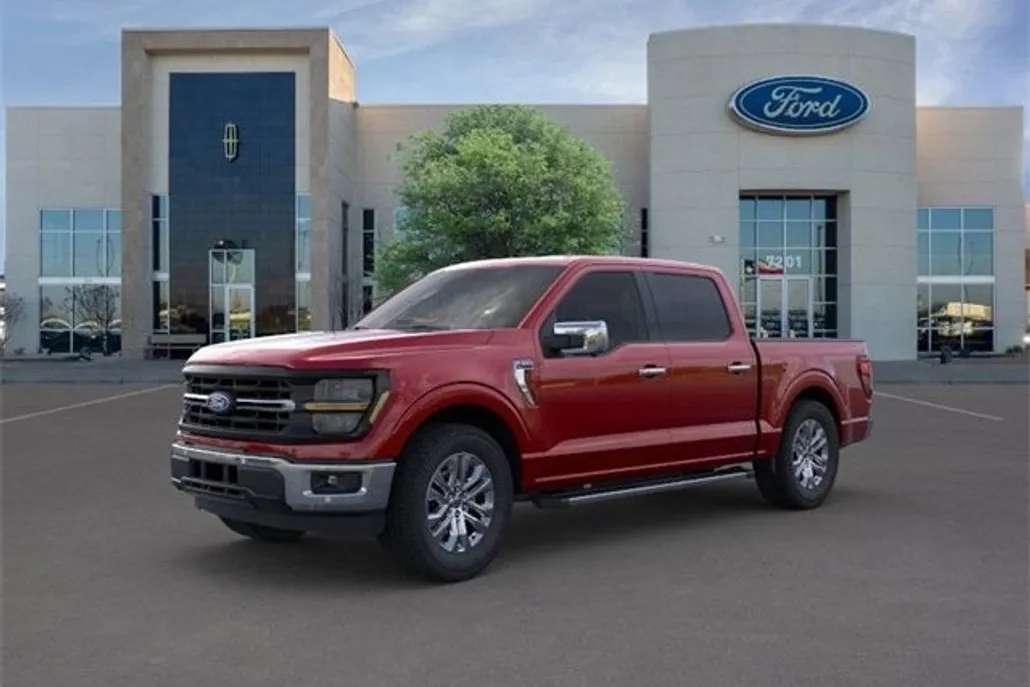 2025 Ford F-150 XLT photo 1