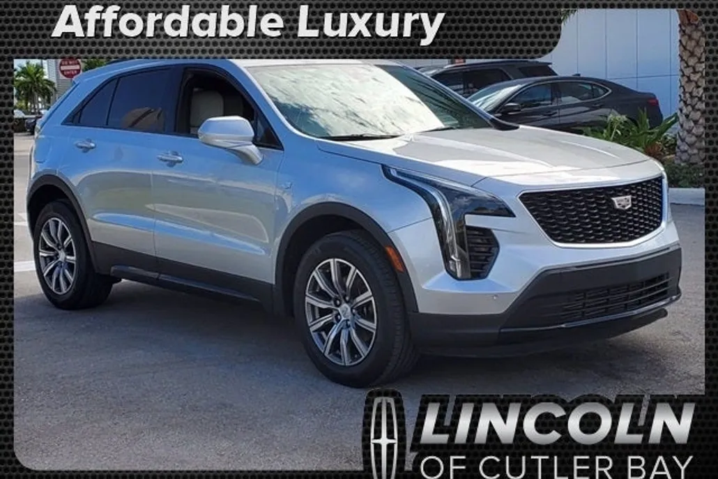 2019 Cadillac XT4 Sport photo 1