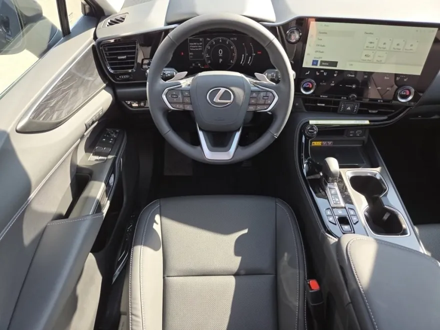 2026 Lexus NX 350 Premium photo 1