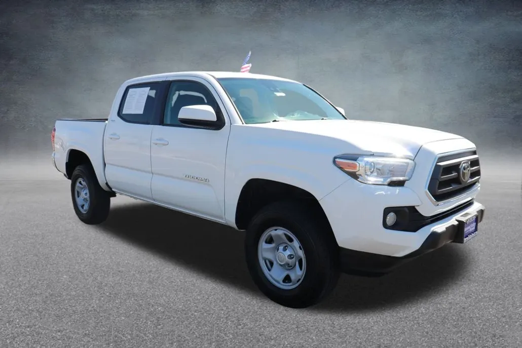 2023 Toyota Tacoma SR5 photo 1