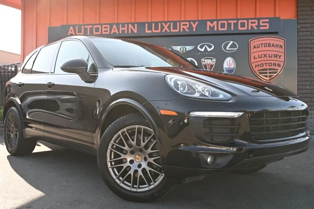 2018 Porsche Cayenne Platinum Edition photo 1