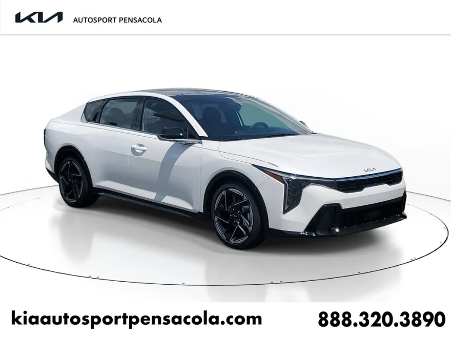 2025 Kia K4 GT-Line photo 1