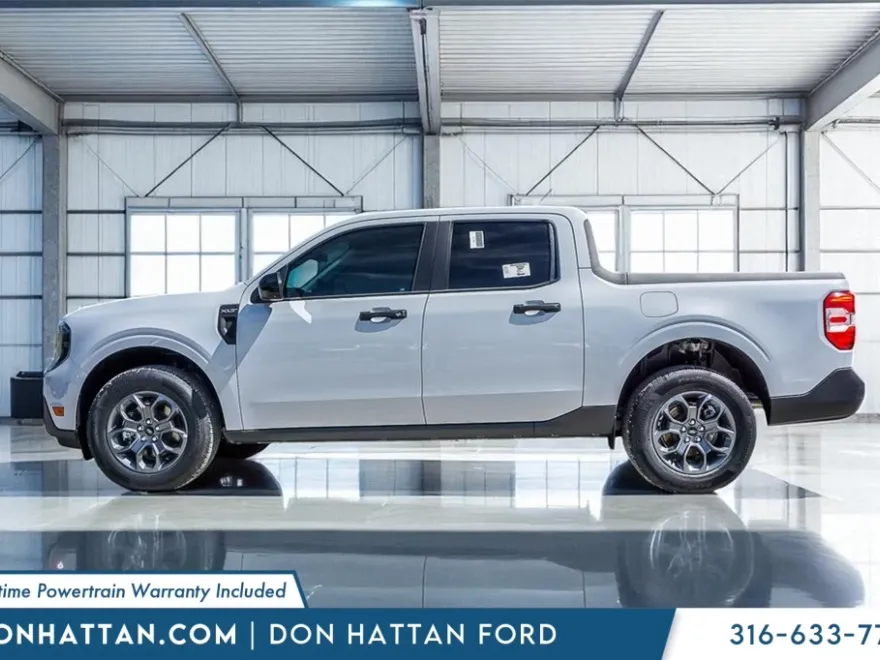 2025 Ford Maverick XLT photo 1