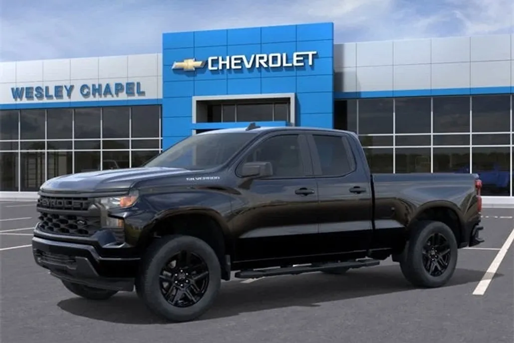 2026 Chevrolet Silverado 1500 Custom photo 1