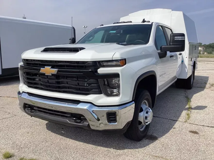 2025 Chevrolet Silverado 3500HD Work Truck photo 1