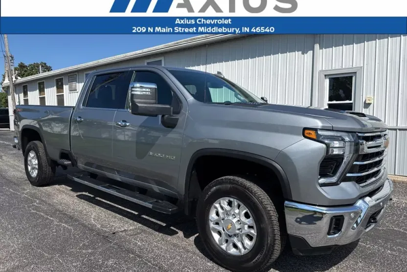 2025 Chevrolet Silverado 3500HD LTZ photo 1