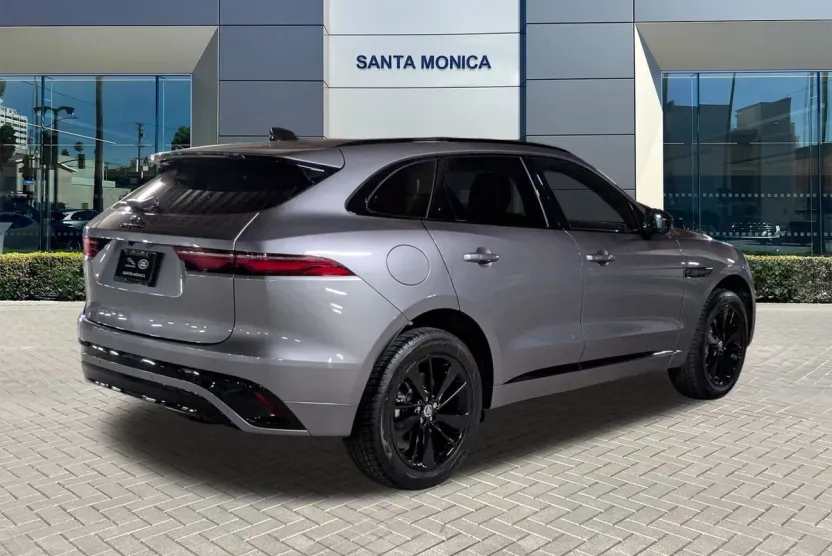 2025 Jaguar F-PACE P250 R-Dynamic S photo 1