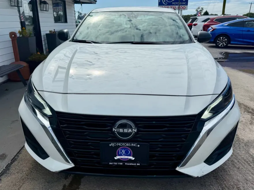 2024 Nissan Altima 2.5 SV photo 1