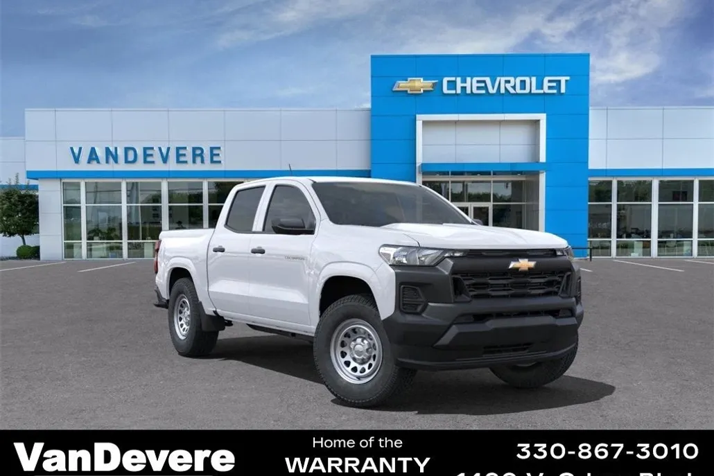2025 Chevrolet Colorado LT photo 1