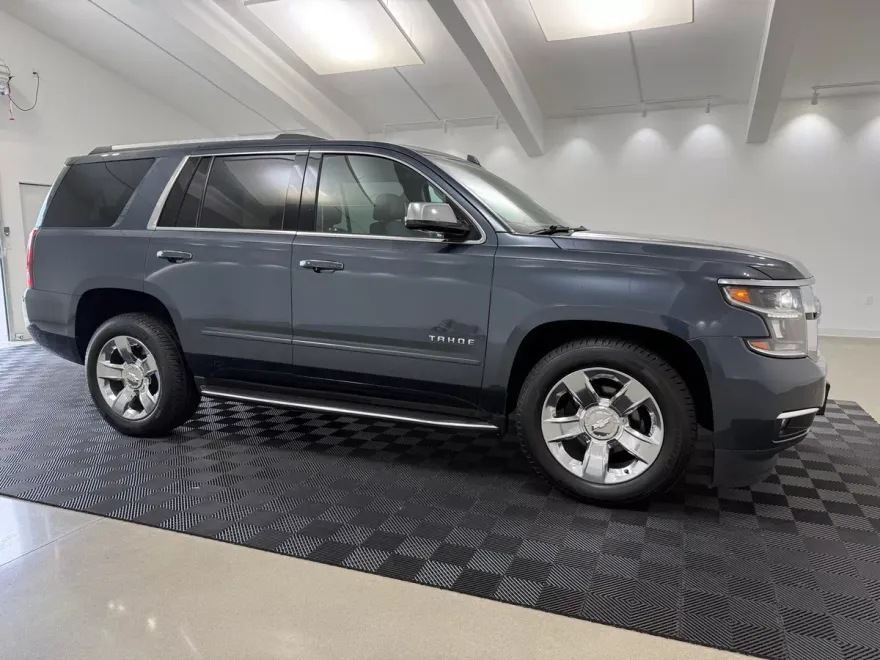 2020 Chevrolet Tahoe Premier photo 1
