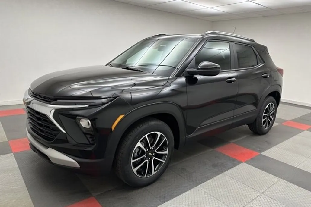 2026 Chevrolet Trailblazer LT photo 1