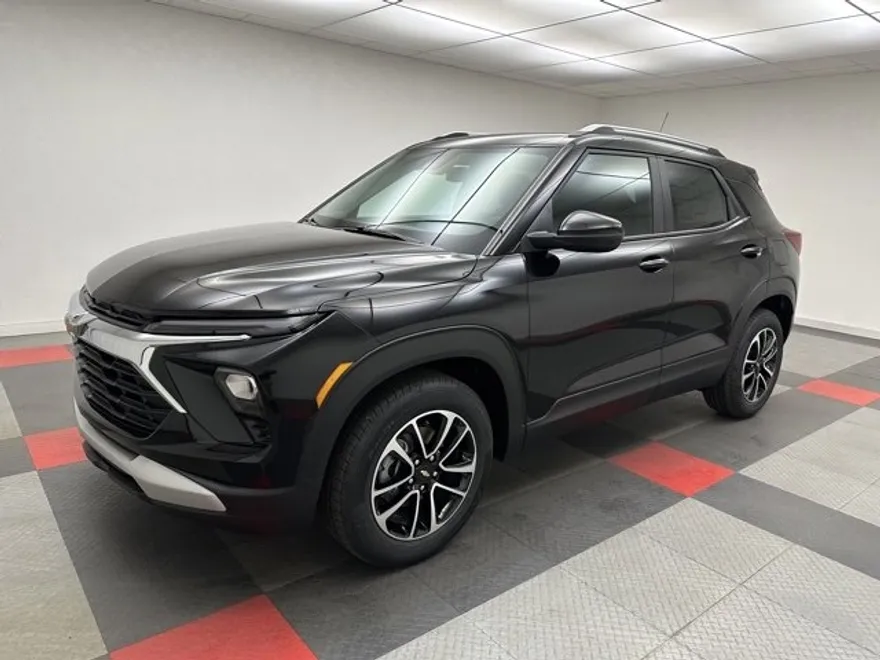 2026 Chevrolet Trailblazer LT photo 1