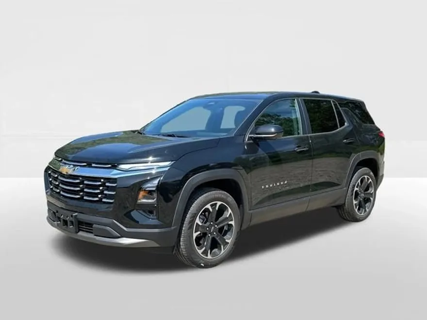 2026 Chevrolet Equinox LT photo 1