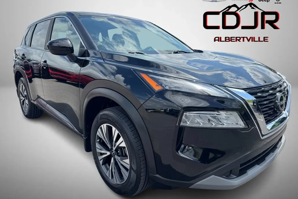 2023 Nissan Rogue SV photo 1