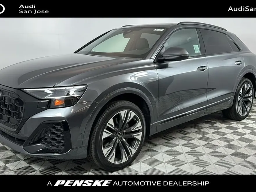 2025 Audi Q8 55 Premium Plus photo 1