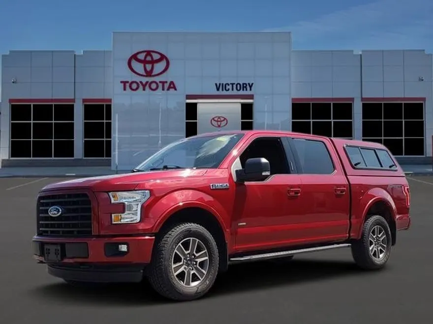 2017 Ford F-150 XLT photo 1