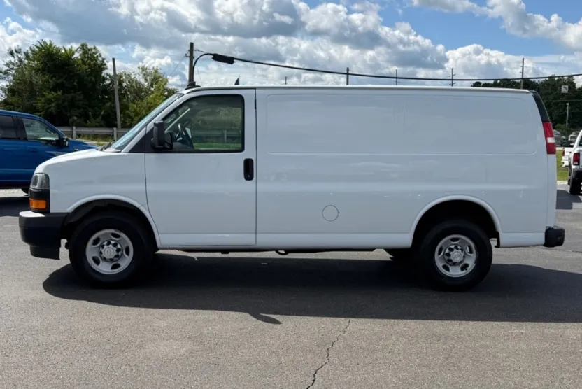2018 Chevrolet Express 2500 Work Van photo 1