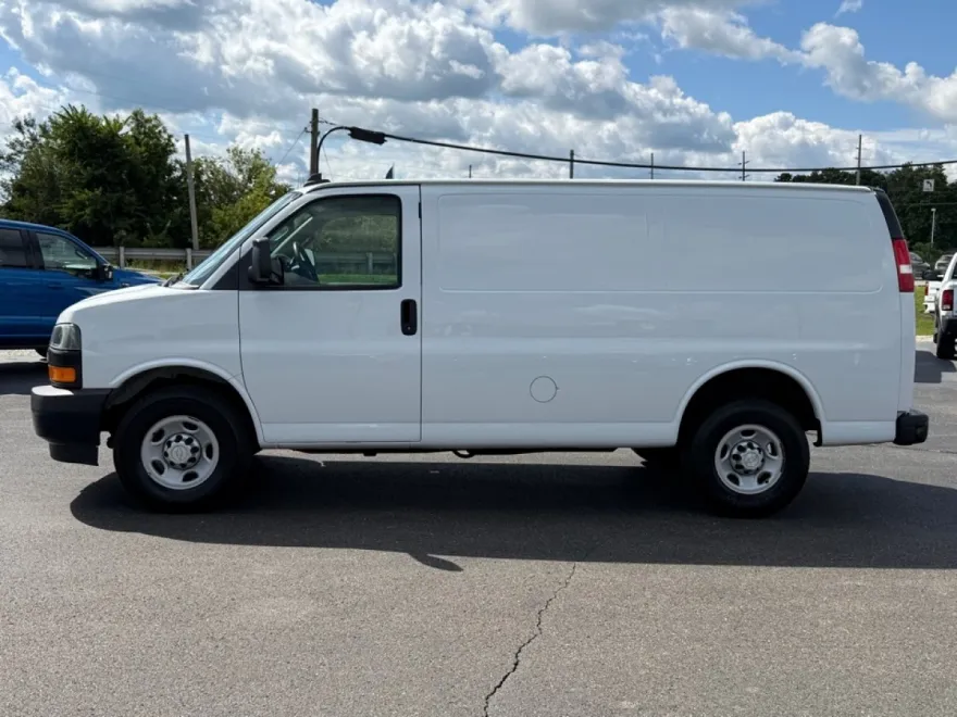 2018 Chevrolet Express 2500 Work Van photo 1